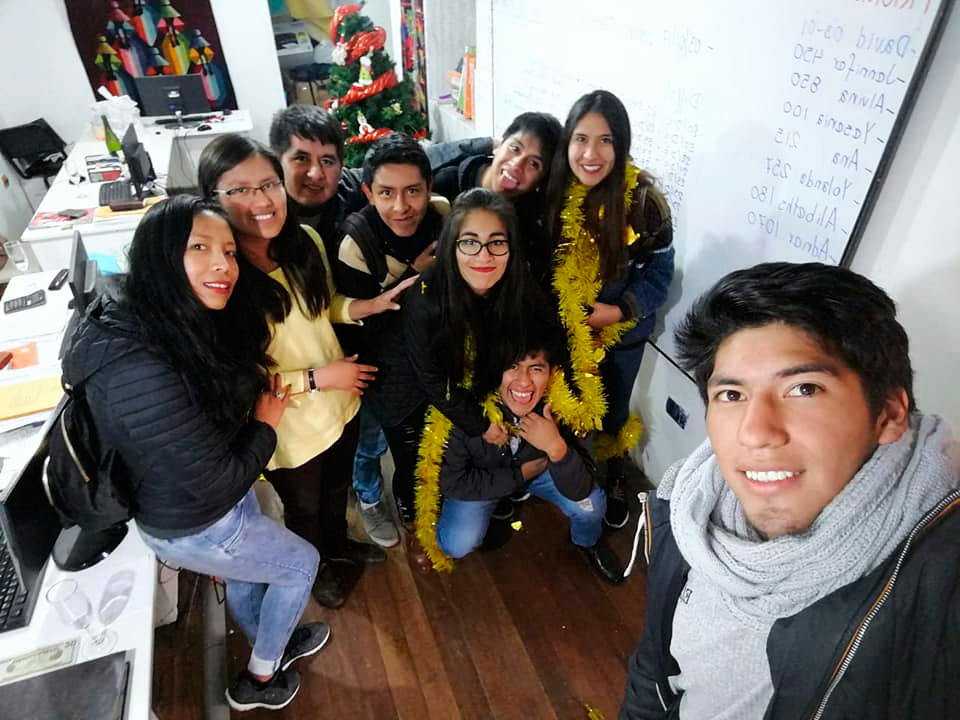 Cusco Celulares Staff
