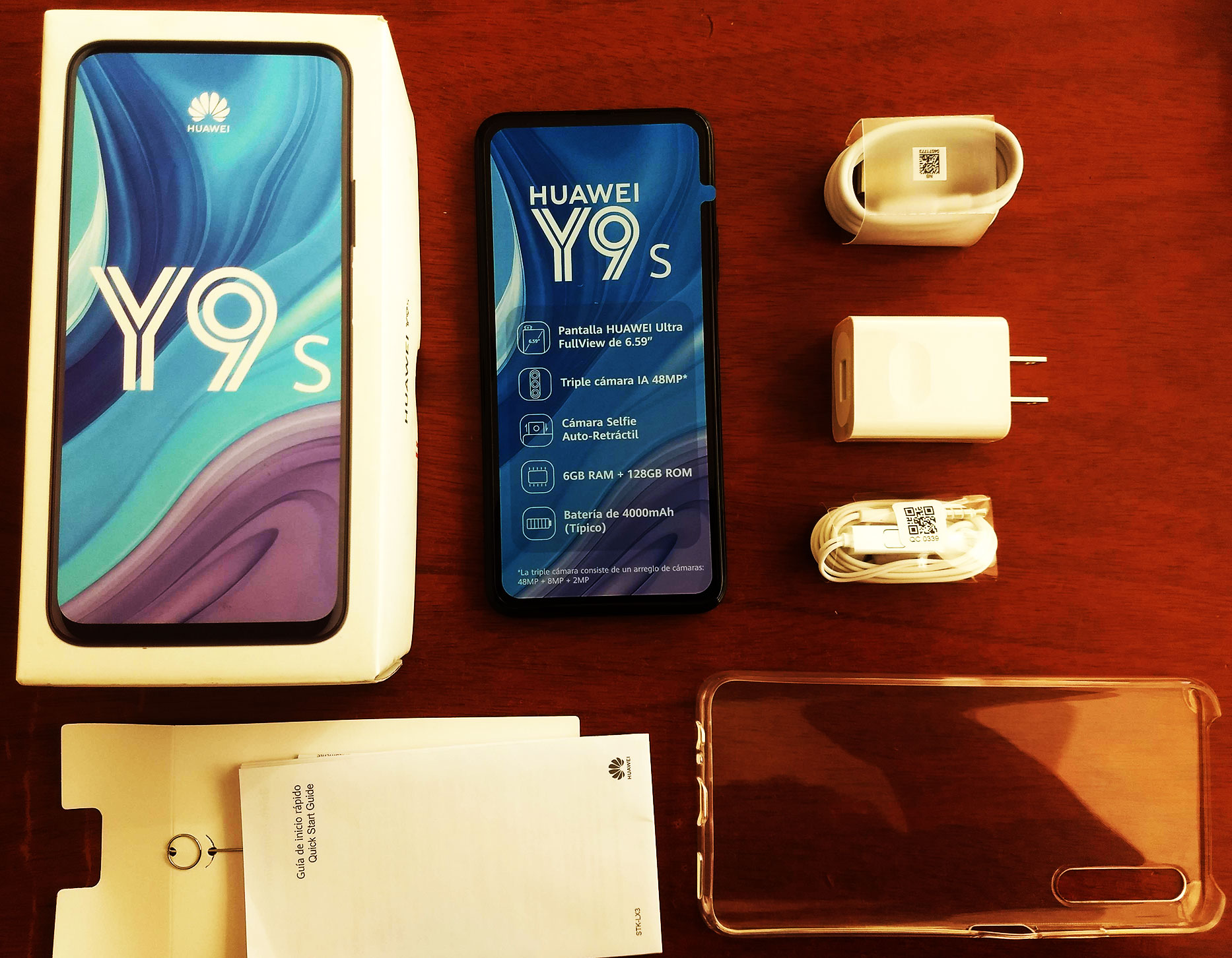 ¿Que incluye en la caja de Huawei Y9s?